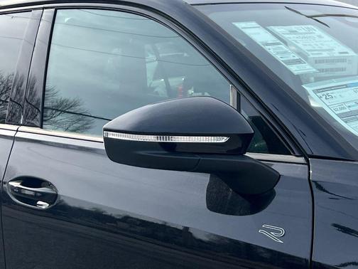 deep black pearl 2026 Volkswagen Tiguan 2.0T SE R-Line Black 4MOTION
