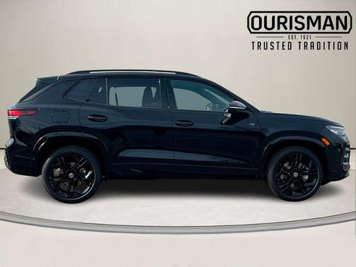 deep black pearl 2026 Volkswagen Tiguan 2.0T SE R-Line Black 4MOTION
