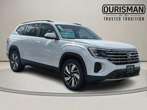White Pearl 2026 Volkswagen Atlas 2.0T SE w/Technology 4MOTION
