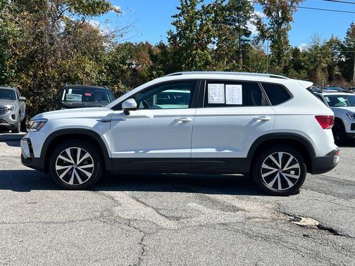 2022 Volkswagen Taos 1.5T SE