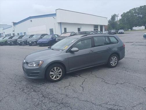 2015 Volkswagen Golf SportWagen TSI S 4-Door