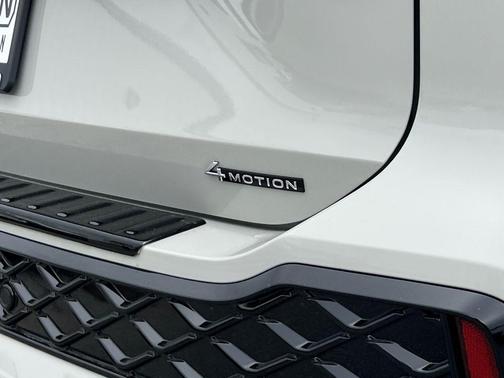 2026 Volkswagen Tiguan 2.0T SE R-Line Black 4MOTION