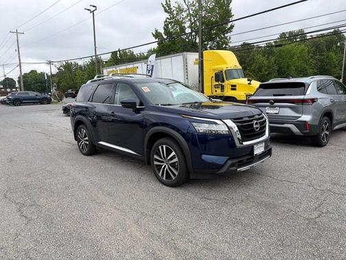 Deep Ocean Blue Pearl 2024 Nissan Pathfinder Platinum 4WD