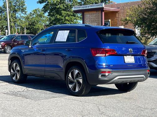 2024 Volkswagen Taos 1.5T SE