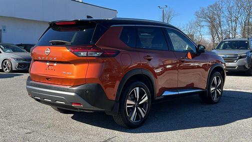 2022 Nissan Rogue SL