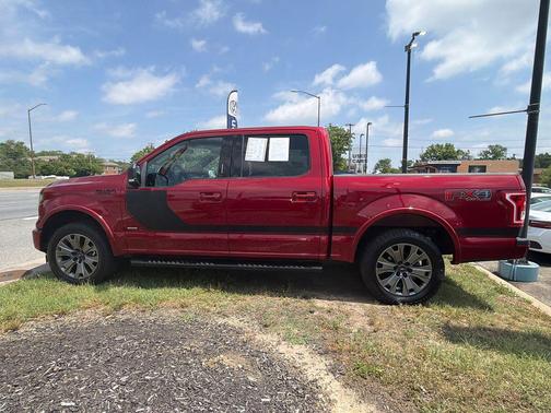 Ruby Red Metallic Tinted Clearcoat 2017 Ford F-150 XLT