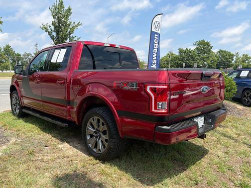 Ruby Red Metallic Tinted Clearcoat 2017 Ford F-150 XLT