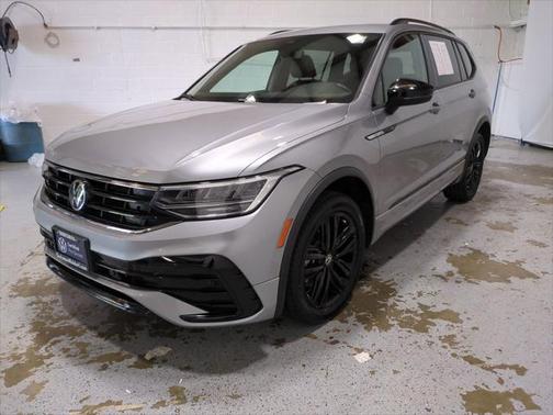 2022 Volkswagen Tiguan 2.0T SE R-Line Black 4MOTION