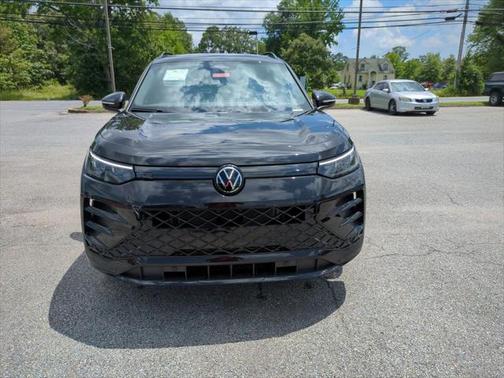 2025 Volkswagen Tiguan 2.0T SE R-Line Black 4MOTION