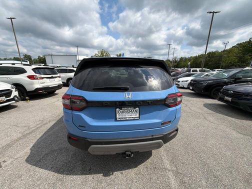 Diffused Sky Pearl 2024 Honda Pilot TrailSport