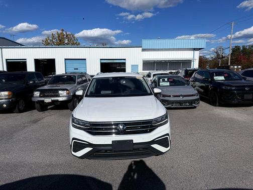 2024 Volkswagen Tiguan 2.0T SE