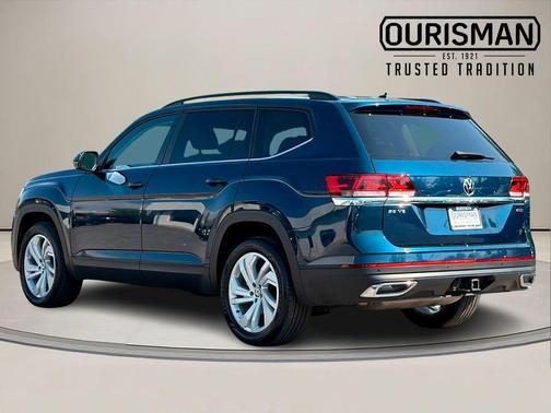 Tourmaline Blue Metallic 2022 Volkswagen Atlas 3.6L SE w/Technology