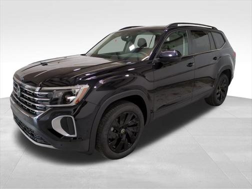 2025 Volkswagen Atlas 2.0T SE w/Technology 4MOTION
