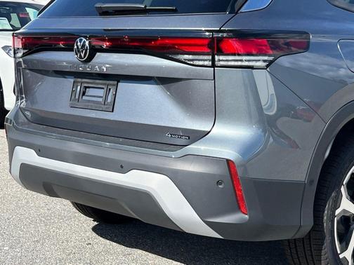 2025 Volkswagen Tiguan 2.0T SE 4MOTION
