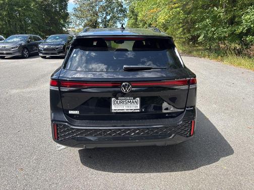 2025 Volkswagen Tiguan 2.0T SE R-Line Black 4MOTION