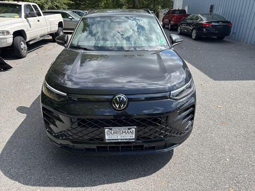 2025 Volkswagen Tiguan 2.0T SE R-Line Black 4MOTION