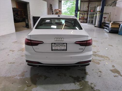 2022 Audi A4 45 S line Premium Plus