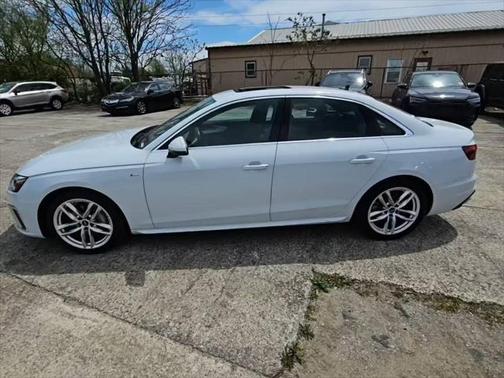 2022 Audi A4 45 S line Premium Plus