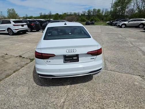 2022 Audi A4 45 S line Premium Plus