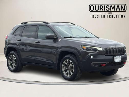 Granite Crystal Metallic Clearcoat 2020 Jeep Cherokee Trailhawk