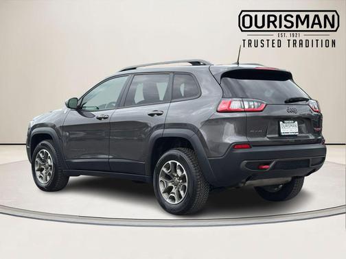 Granite Crystal Metallic Clearcoat 2020 Jeep Cherokee Trailhawk