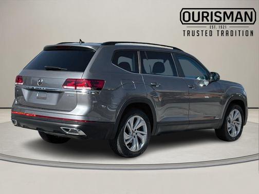 2022 Volkswagen Atlas 2.0T SE w/Technology 4MOTION
