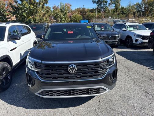 2026 Volkswagen Atlas Cross Sport 2.0T SE w/Technology 4MOTION