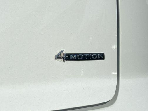 2024 Volkswagen Atlas Cross Sport 2.0T SE w/Technology 4MOTION