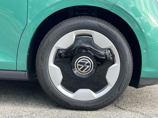 2025 Volkswagen ID. Buzz Pro S Plus with 4MOTION