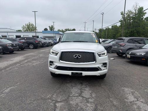 Moonstone White 2023 INFINITI QX80 Luxe