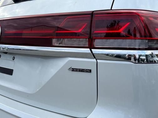 2026 Volkswagen Atlas 2.0T SE w/Technology 4MOTION