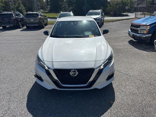 2022 Nissan Altima SR Intelligent AWD
