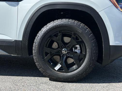 2025 Volkswagen Atlas 2.0T Peak Edition