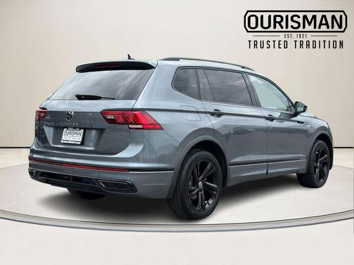 Platinum Gray Metallic 2023 Volkswagen Tiguan 2.0T SE R-Line Black