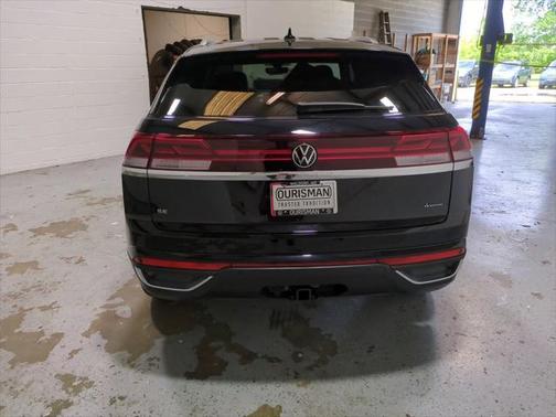 2025 Volkswagen Atlas Cross Sport 2.0T SE w/Technology 4MOTION