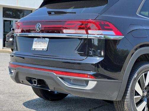 2025 Volkswagen Atlas Cross Sport 2.0T SE w/Technology 4MOTION