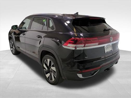 2025 Volkswagen Atlas Cross Sport 2.0T SE w/Technology 4MOTION