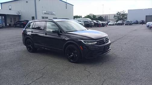 2023 Volkswagen Tiguan 2.0T SE R-Line Black