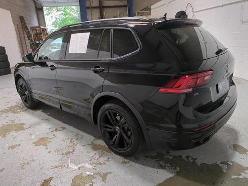 2023 Volkswagen Tiguan 2.0T SE R-Line Black