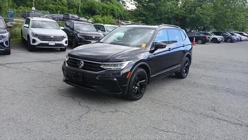 2023 Volkswagen Tiguan 2.0T SE R-Line Black