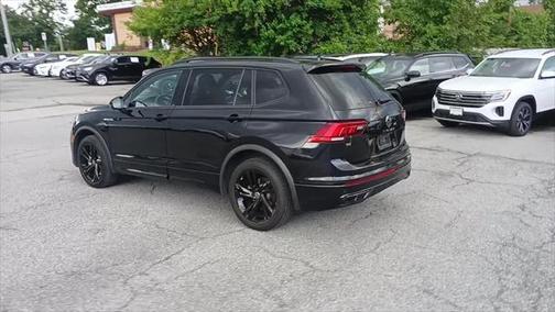 2023 Volkswagen Tiguan 2.0T SE R-Line Black