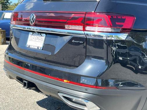 2025 Volkswagen Atlas 2.0T SE w/Technology 4MOTION