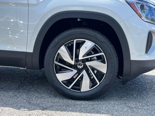 2026 Volkswagen Atlas 2.0T SE w/Technology 4MOTION