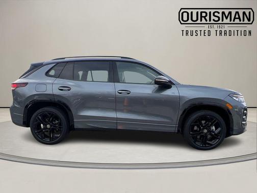 Platinum 2026 Volkswagen Tiguan 2.0T SE R-Line Black 4MOTION