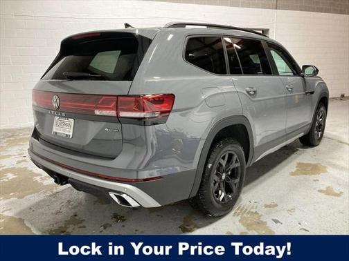 2025 Volkswagen Atlas 2.0T Peak Edition