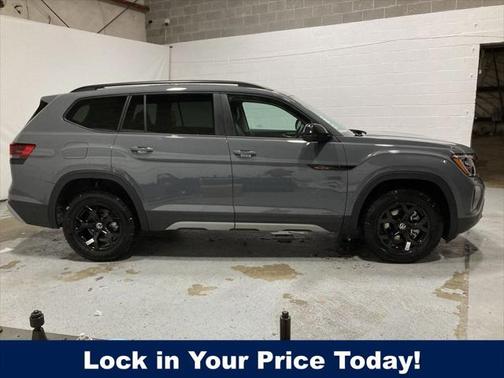2025 Volkswagen Atlas 2.0T Peak Edition