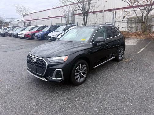 2022 Audi Q5 45 S line Premium