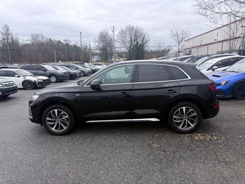 2022 Audi Q5 45 S line Premium