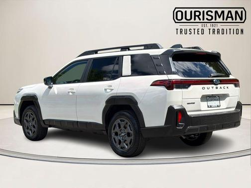 Crystal White Pearl 2026 Subaru Outback Premium