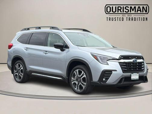 Ice Silver Metallic 2025 Subaru Ascent Limited 7-Passenger